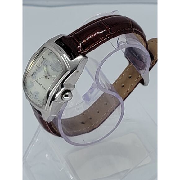 Invicta Women\'s 5168 Baby Lupah Collection Mother-of-Pearl Dial Leather Watch main image 5